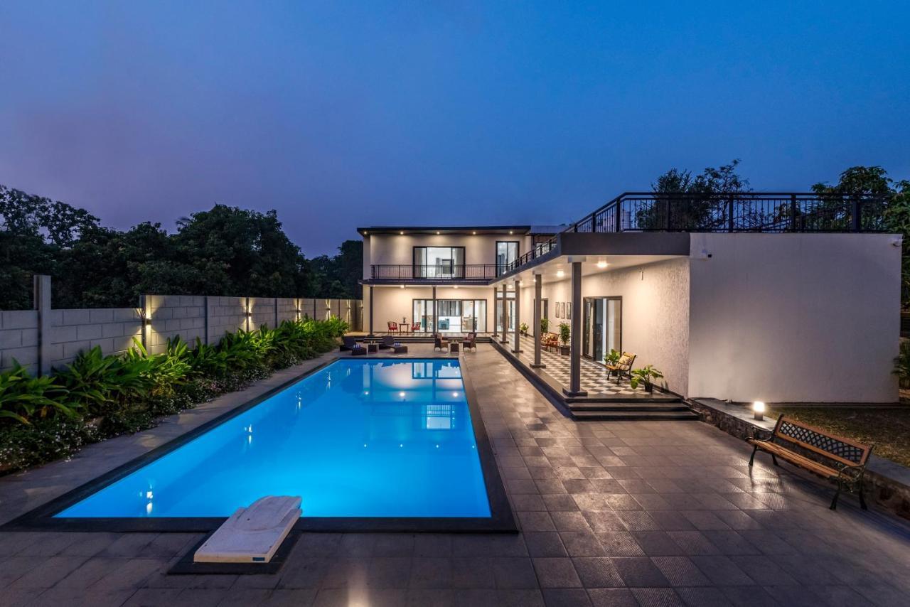 Saffronstays Mayfair Gardens 4 Bedroom Petfriendly Pool Villa アリバグ エクステリア 写真