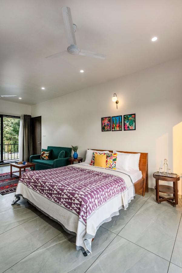 Saffronstays Mayfair Gardens 4 Bedroom Petfriendly Pool Villa アリバグ エクステリア 写真