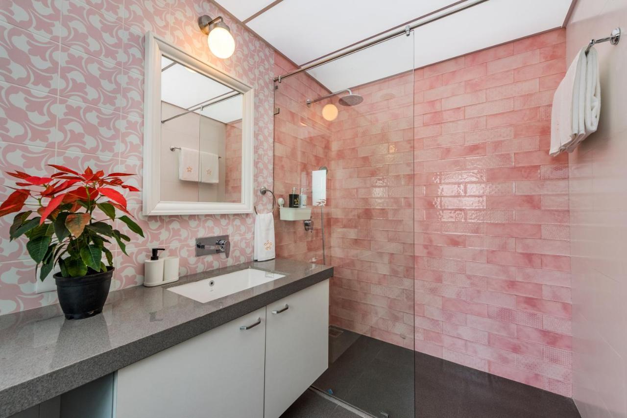 Saffronstays Mayfair Gardens 4 Bedroom Petfriendly Pool Villa アリバグ エクステリア 写真