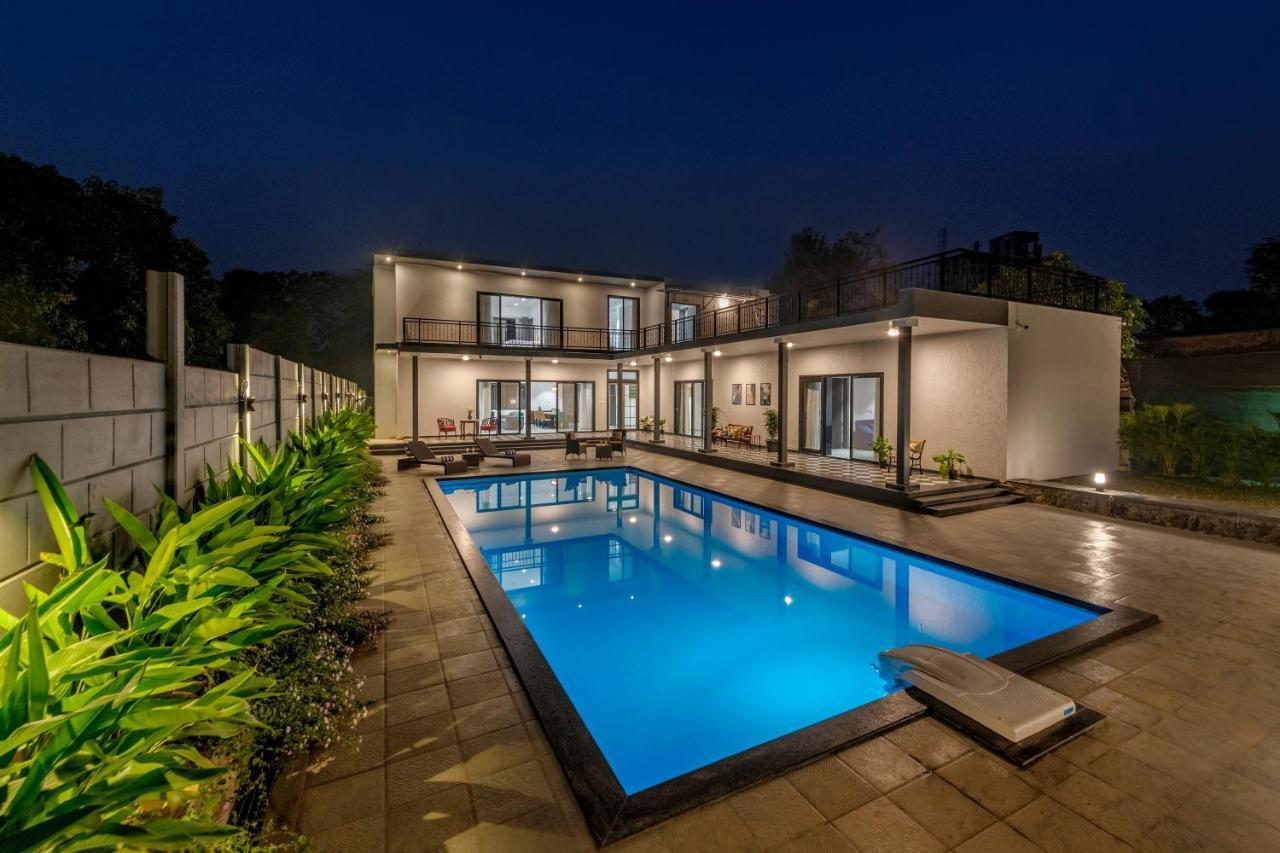 Saffronstays Mayfair Gardens 4 Bedroom Petfriendly Pool Villa アリバグ エクステリア 写真